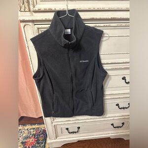 Columbia Vest